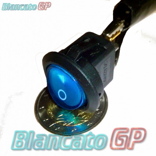 Interruttore A Bilanciere DPDT ON-OFF-ON 7 Pin Con 2 Led Blu Impermeabile Per Auto E Barca