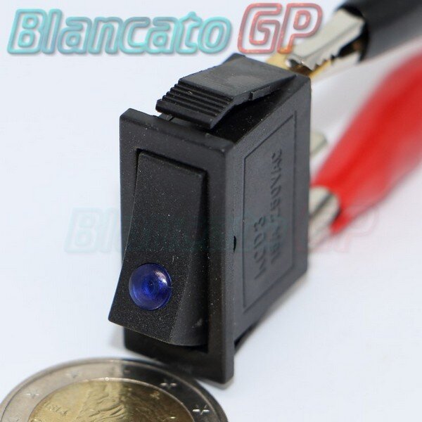 5 pezzi KCD3 Interruttore a bilanciere ON-OFF ON-OFF-ON 2/3 posizioni 2/3 pin Apparecchiatura elettrica Interruttore di alimentazione illuminato 16 A 5 pezzi KCD3 Interruttore a bilanciere ON-OFF ON-OFF-ON 2/3 posizioni 2/3 pin Apparecchiatura elettrica Interruttore di alimentazione illuminato 16 A